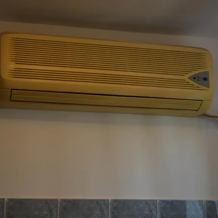 Alba 9 * 布加勒斯特